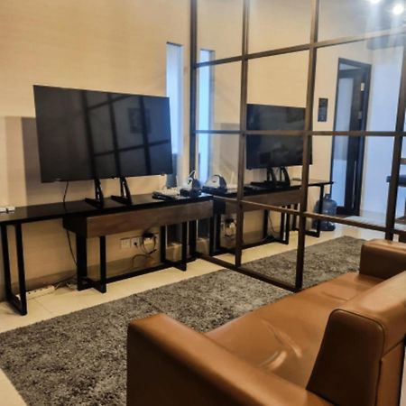 Apartemen Uttara The Icon Yogyakarta Exterior photo