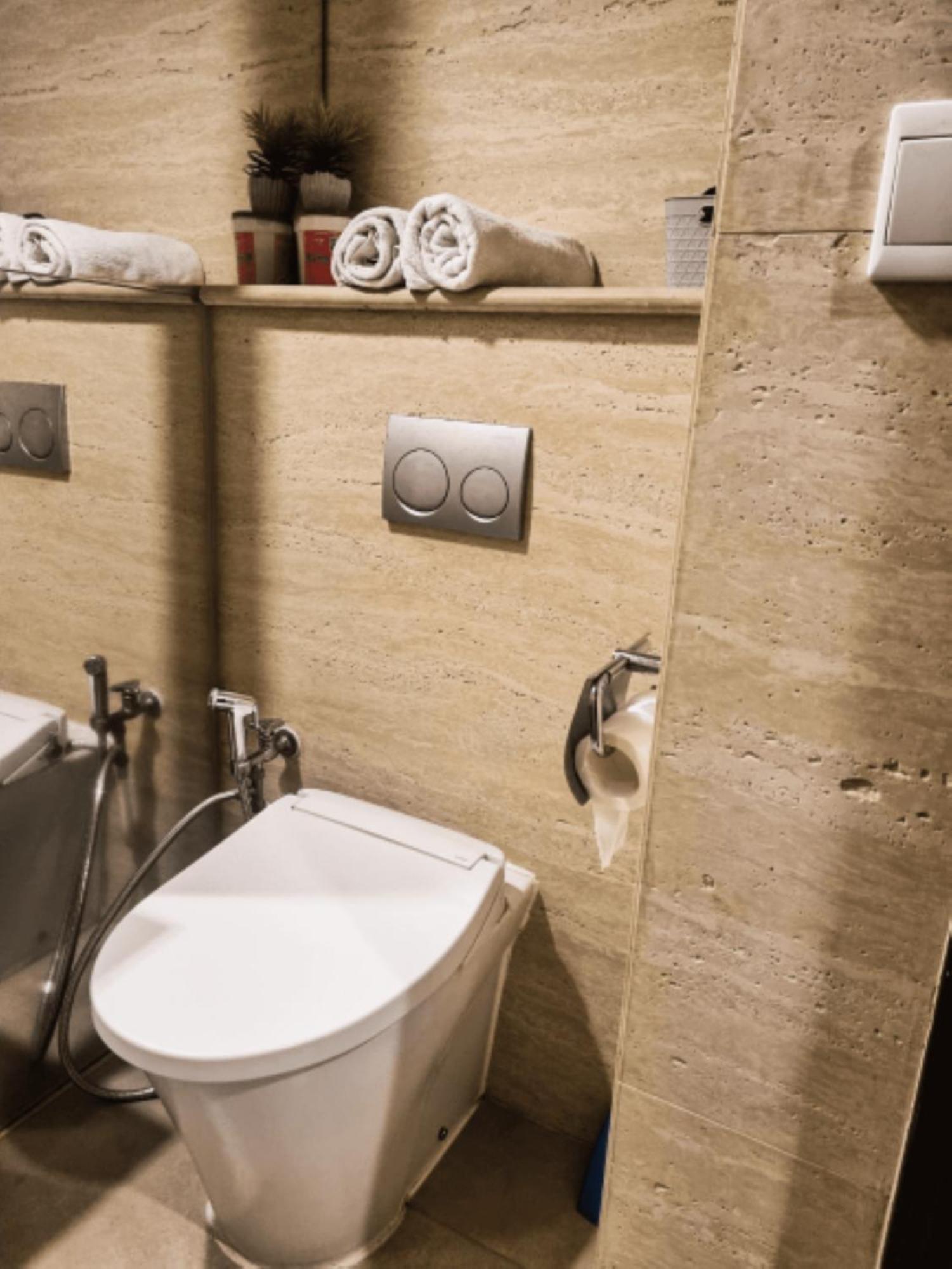 Apartemen Uttara The Icon Yogyakarta Exterior photo