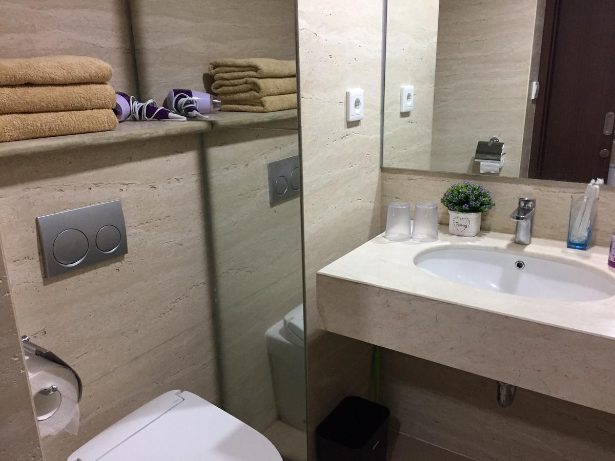 Apartemen Uttara The Icon Yogyakarta Exterior photo
